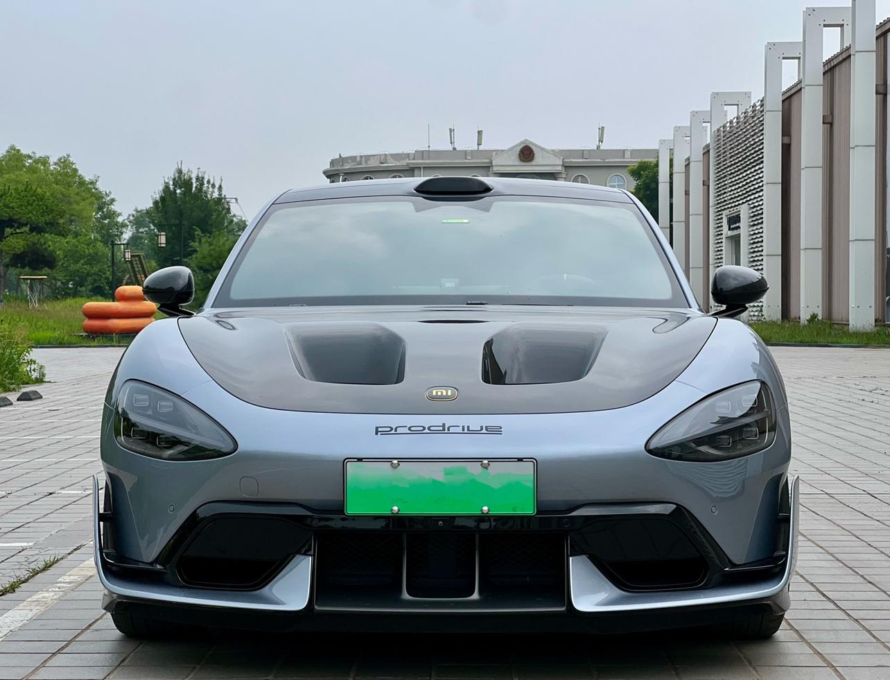Xiaomi SU7 Ultra 2025 Standard Edition SG00057